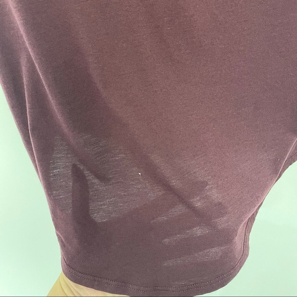 ✨BABATON✨ Sami Scoop T-Shirt w front pocket - Picture 6 of 6